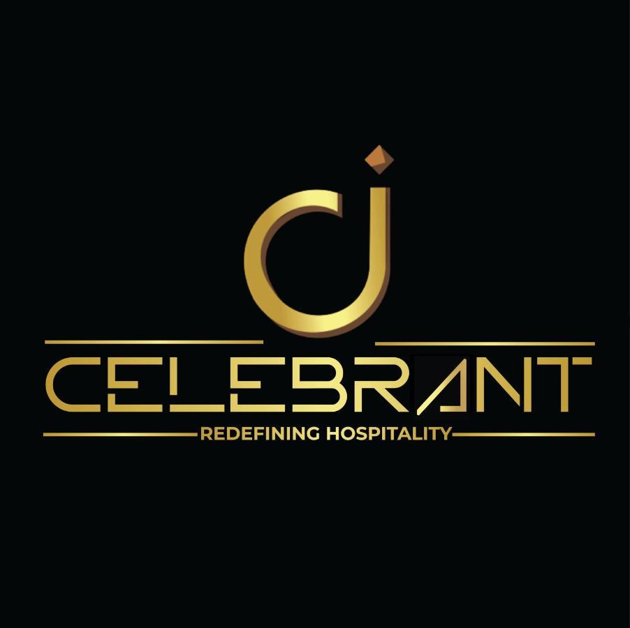 ורנאסי Celebrant Hotel מראה חיצוני תמונה